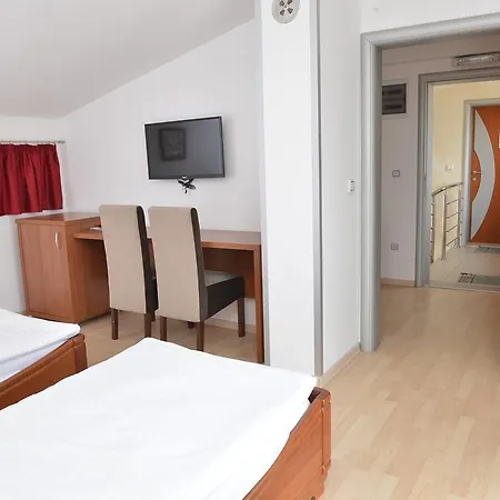 Apartment And Rooms In Club Indija Exterior photo