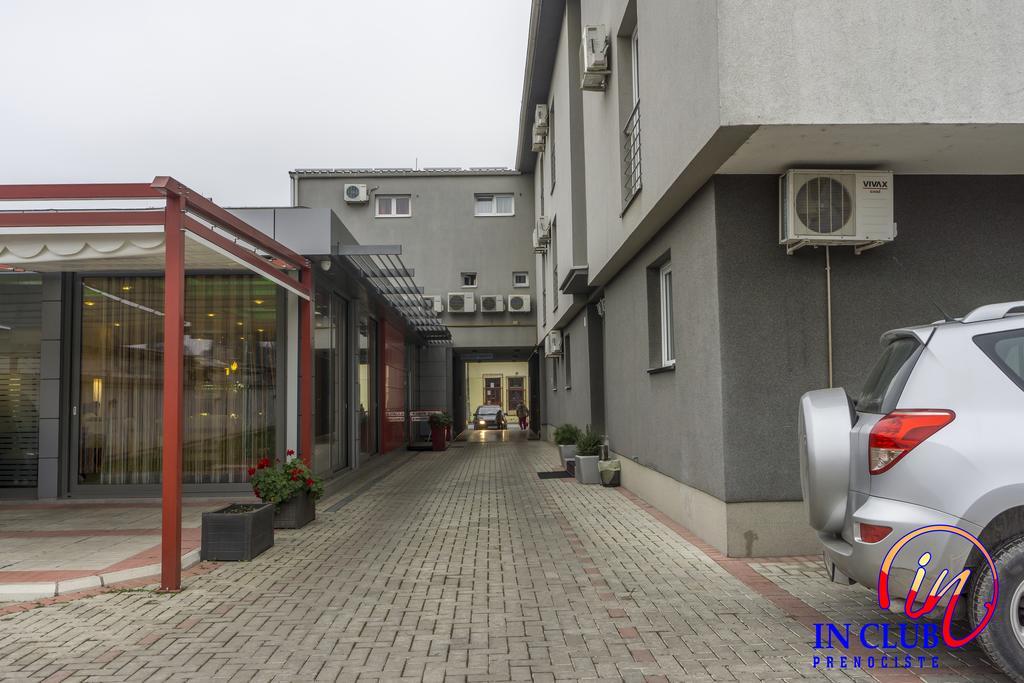 Apartment And In Club *